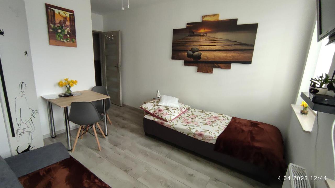 Apartament "Jelen" Jelenia Gora Apartman Kültér fotó